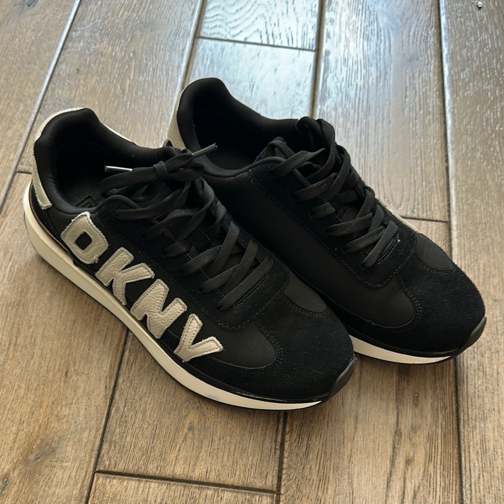 DKNY Black and White Sneakers Suede Low-Top